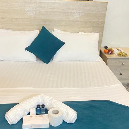 Midways Guest House And Hotels Исламабад Экстерьер фото