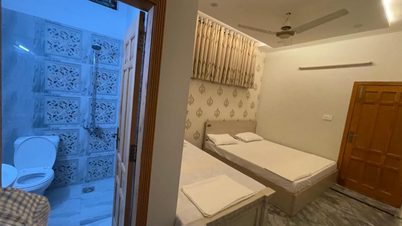 Midways Guest House And Hotels Исламабад Экстерьер фото