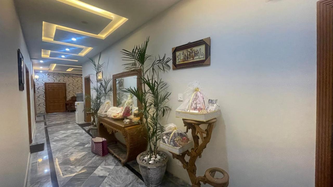 Midways Guest House And Hotels Исламабад Экстерьер фото